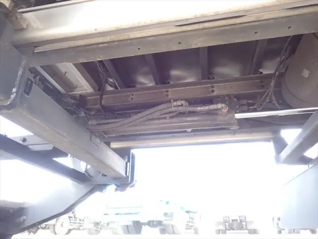 いすゞ フォワード TKG-FRR90T2(2WD)の写真11