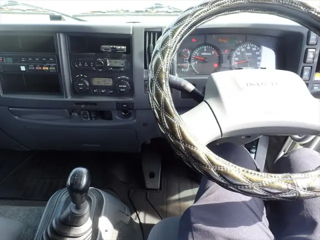 いすゞ フォワード TKG-FRR90T2(2WD)の写真33