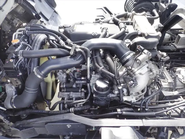 いすゞ フォワード TKG-FRR90T2(2WD)の写真42