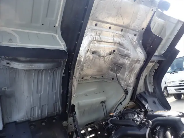 いすゞ フォワード TKG-FRR90T2(2WD)の写真43