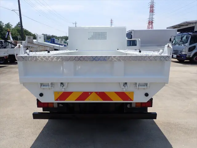 いすゞ エルフ TRG-NPR85YN(2WD)の写真5