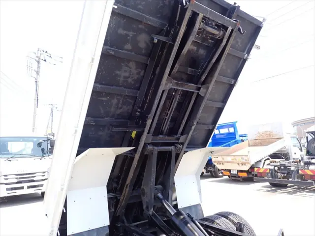 いすゞ エルフ TRG-NPR85YN(2WD)の写真17