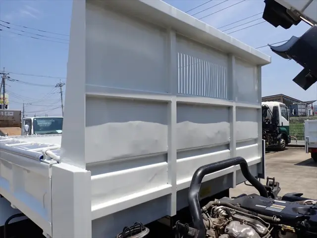 いすゞ エルフ TRG-NPR85YN(2WD)の写真32