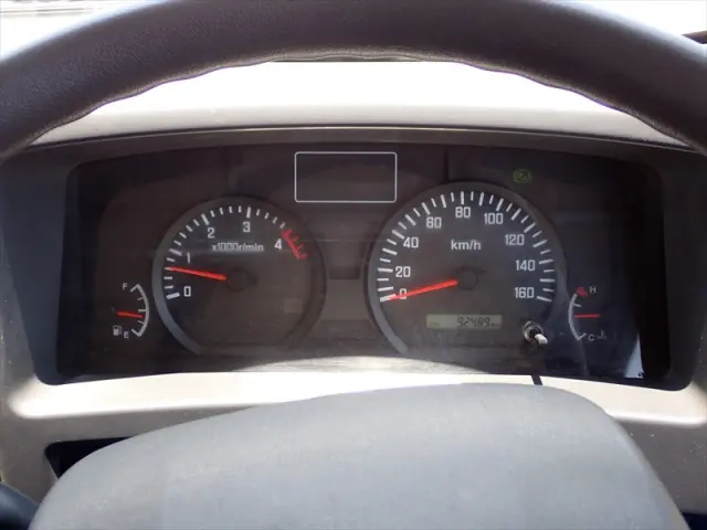 いすゞ エルフ TRG-NPR85YN(2WD)の写真39