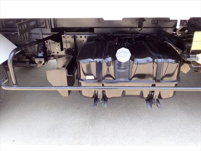 いすゞ エルフ TRG-NPR85YN(2WD)の写真47