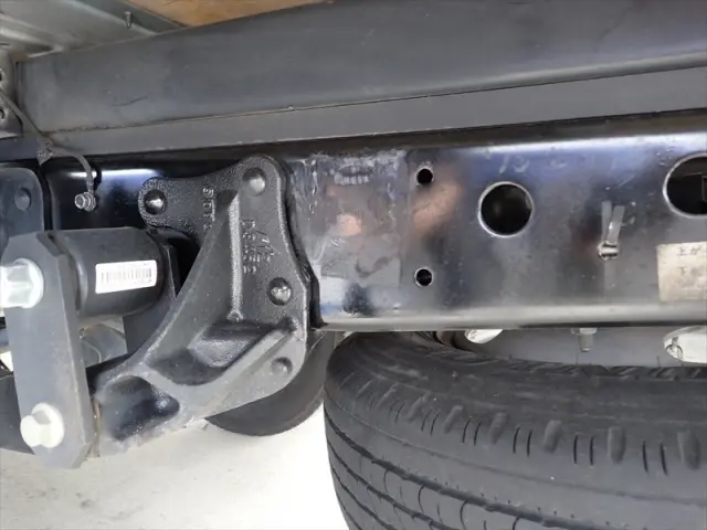 いすゞ エルフ 2RG-NLR88AR(2WD)の写真43