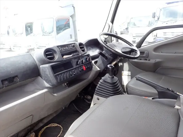 日野 デュトロ TKG-XZU620T(2WD)の写真23