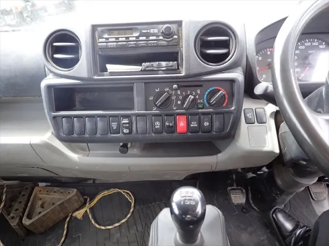 日野 デュトロ TKG-XZU620T(2WD)の写真28