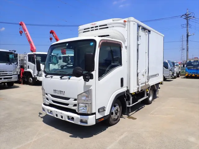 いすゞ エルフ TPG-NLR85AN(2WD)の写真1