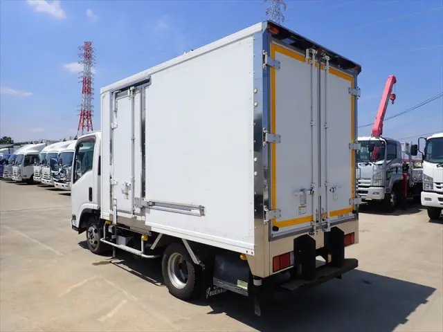 いすゞ エルフ TPG-NLR85AN(2WD)の写真4