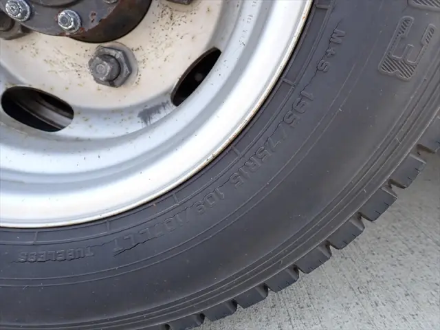 いすゞ エルフ TPG-NLR85AN(2WD)の写真34
