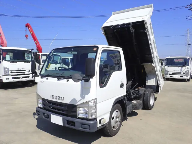 いすゞ エルフ TPG-NKR85AN(2WD)の写真1