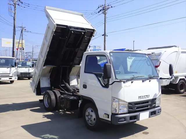 いすゞ エルフ TPG-NKR85AN(2WD)の写真4