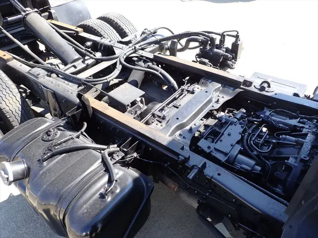いすゞ エルフ TPG-NKR85AN(2WD)の写真11