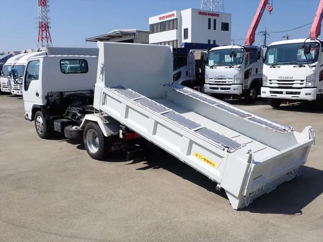 いすゞ エルフ TPG-NKR85AN(2WD)の写真13