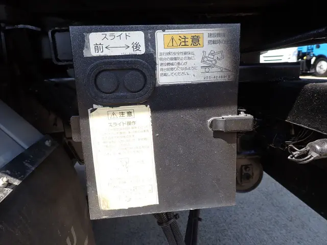 いすゞ エルフ TPG-NKR85AN(2WD)の写真25