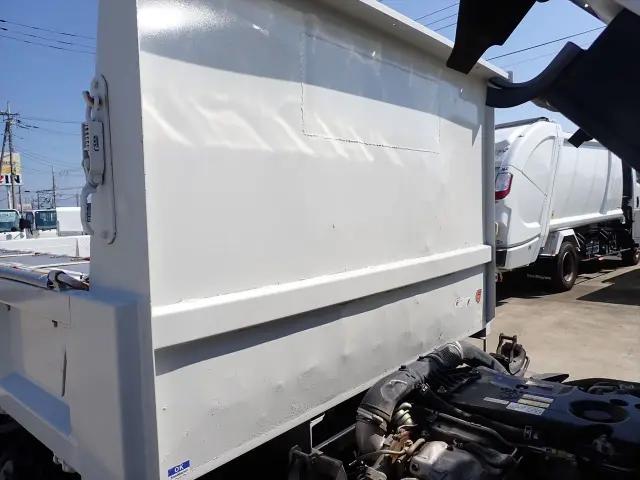 いすゞ エルフ TPG-NKR85AN(2WD)の写真32