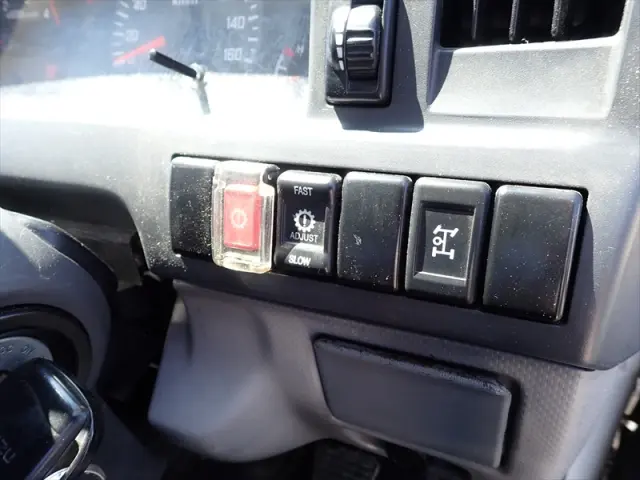 いすゞ エルフ TPG-NKR85AN(2WD)の写真40