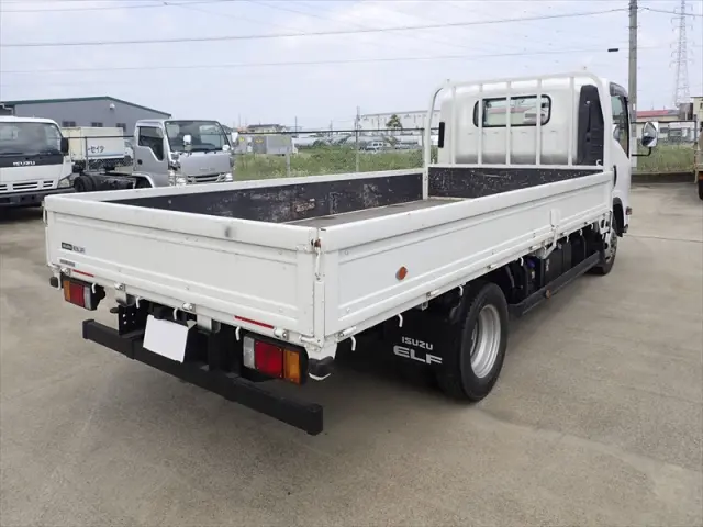 いすゞ エルフ 2RG-NPR88AR(2WD)の写真2