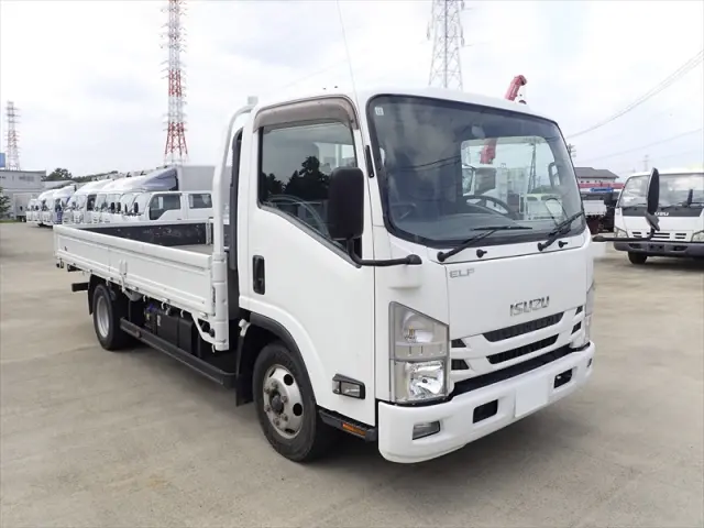 いすゞ エルフ 2RG-NPR88AR(2WD)の写真3