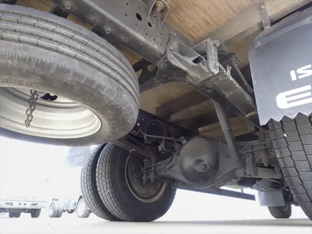 いすゞ エルフ 2RG-NPR88AR(2WD)の写真8