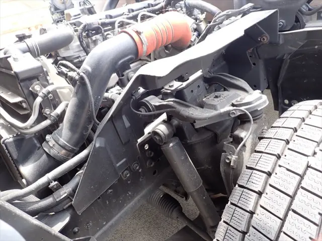 いすゞ エルフ 2RG-NPR88AR(2WD)の写真16