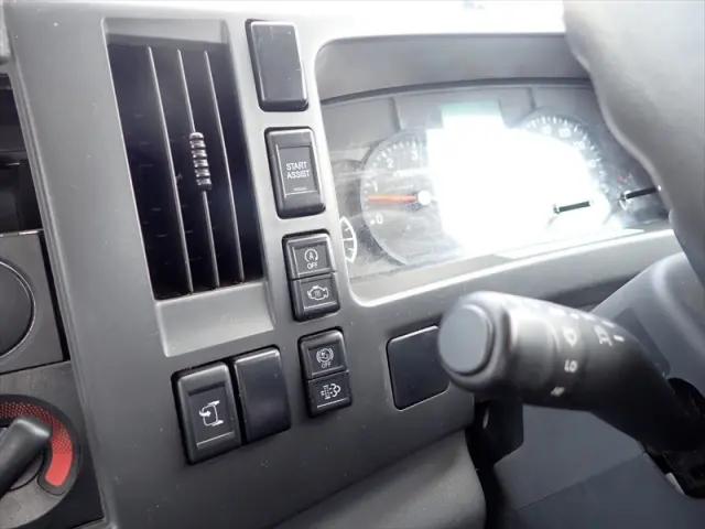いすゞ エルフ 2RG-NPR88AR(2WD)の写真27