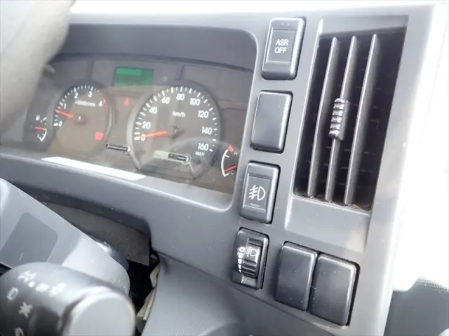 いすゞ エルフ 2RG-NPR88AR(2WD)の写真28