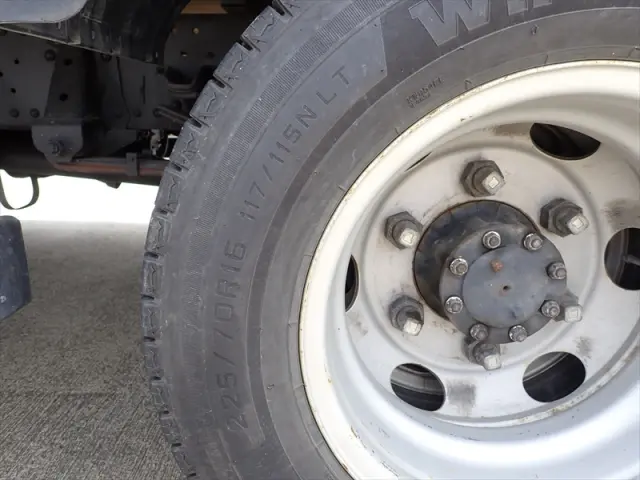 いすゞ エルフ 2RG-NPR88AR(2WD)の写真36