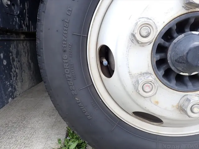 いすゞ エルフ 2RG-NPR88AR(2WD)の写真37