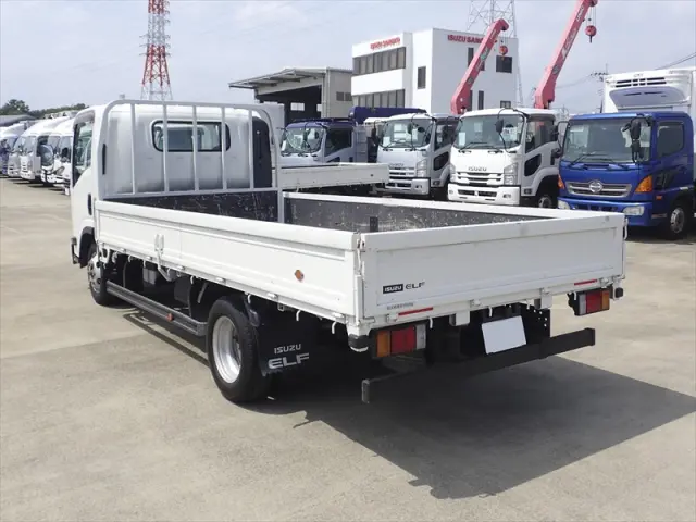 いすゞ エルフ 2PG-NPR88AR(2WD)の写真4