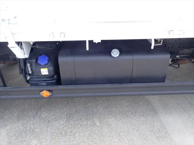 いすゞ エルフ 2PG-NPR88AR(2WD)の写真13