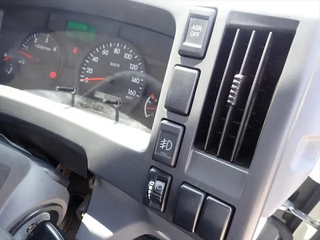 いすゞ エルフ 2PG-NPR88AR(2WD)の写真29