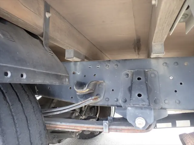 いすゞ エルフ TRG-NPR85AR(2WD)の写真12
