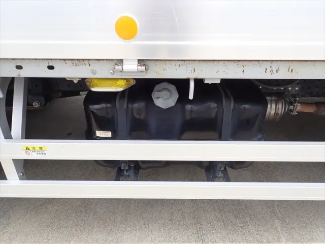 いすゞ エルフ TRG-NPR85AR(2WD)の写真13