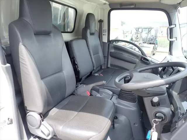 いすゞ エルフ TRG-NPR85AR(2WD)の写真28
