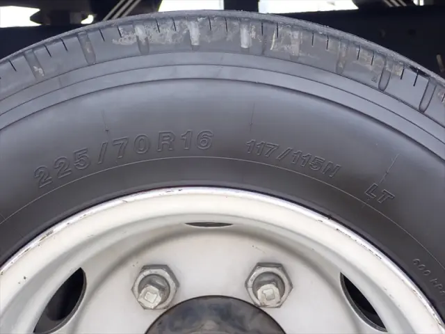 いすゞ エルフ TRG-NPR85AR(2WD)の写真39