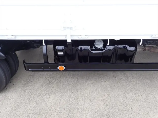 いすゞ エルフ TKG-NLR85AR(2WD)の写真11
