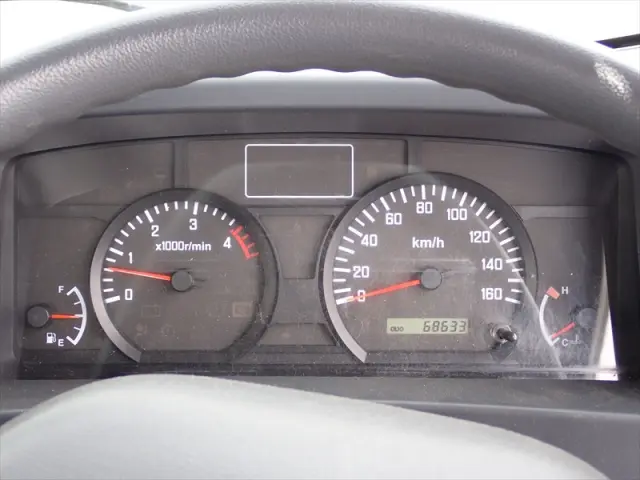 いすゞ エルフ TKG-NLR85AR(2WD)の写真28
