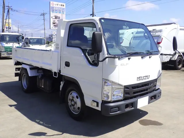 いすゞ エルフ TPG-NKR85AN(2WD)の写真3