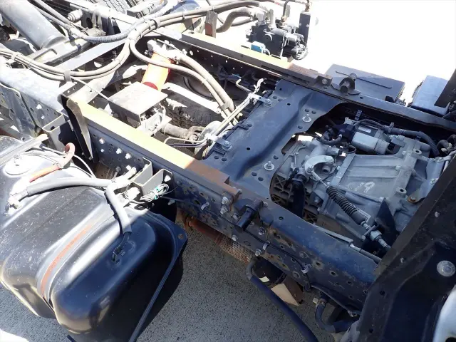 いすゞ エルフ TPG-NKR85AN(2WD)の写真20