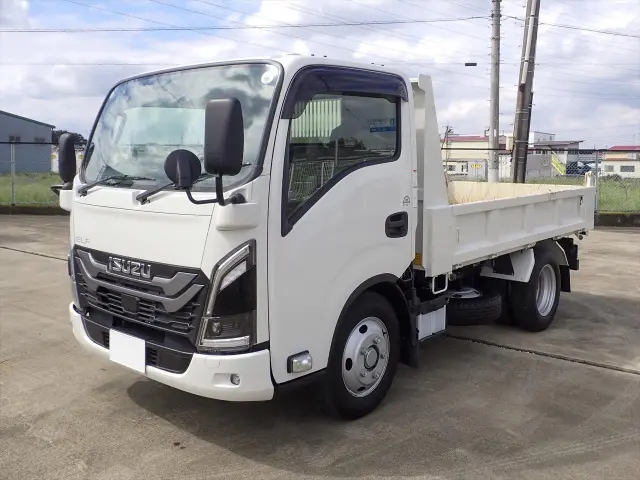 いすゞ エルフ 2RG-NKR88AT(2WD)の写真1