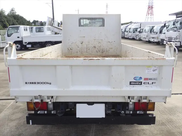 いすゞ エルフ 2RG-NKR88AT(2WD)の写真5