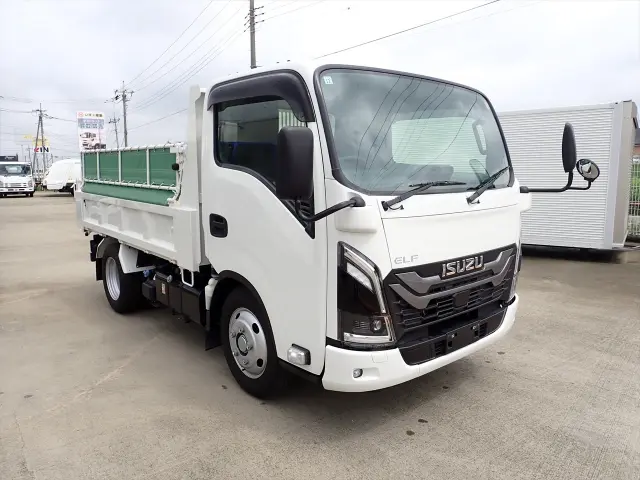いすゞ エルフ 2RG-NKR88AT(2WD)の写真3