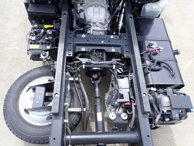 いすゞ エルフ 2RG-NKR88AT(2WD)の写真13