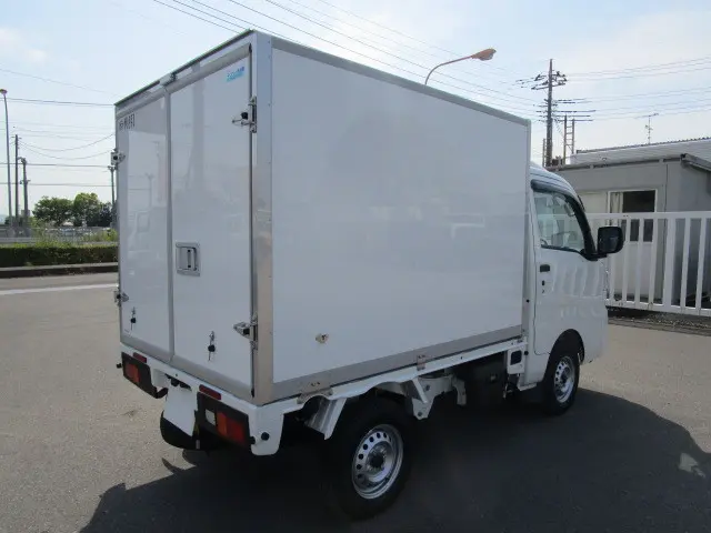 ダイハツ ハイゼットバン 3BD-S500P(2WD)の写真5