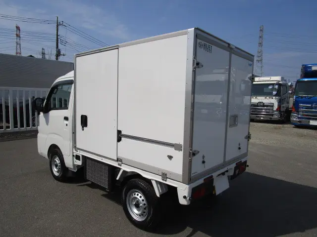 ダイハツ ハイゼットバン 3BD-S500P(2WD)の写真7
