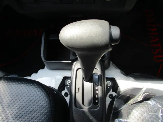 ダイハツ ハイゼットバン 3BD-S500P(2WD)の写真17