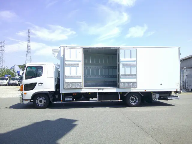 日野 レンジャー TKG-FD7JLAG(2WD)の写真9