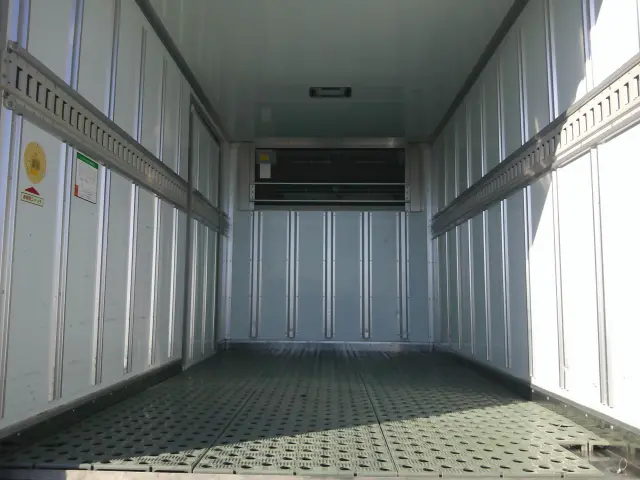 いすゞ エルフ TKG-NHS85AN(4WD)の写真12